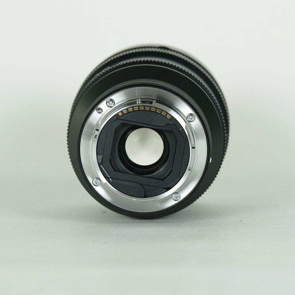 SONY FE 14mm F1.8 GM SEL14F18GMの出品 | ONE SCENE（ワンシーン）