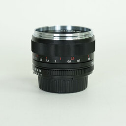 Carl Zeiss Planar T* 50mm F1.4 ZF.2 [ニコンF用]