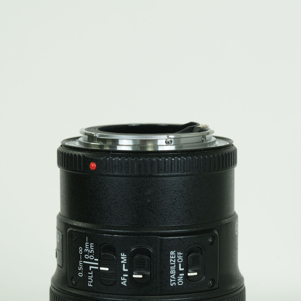 Canon EF100mm F2.8Lマクロ IS USM Canon EF100mm F2.8Lマクロ IS USM