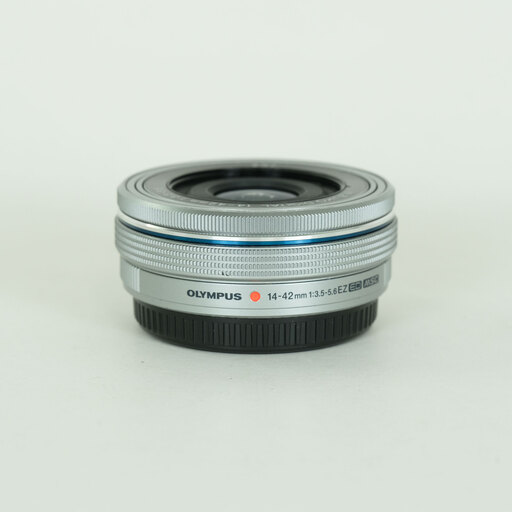 OLYMPUS M.ZUIKO DIGITAL ED 14-42mm F3.5-5.6 EZ シルバー OLYMPUS M.ZUIKO DIGITAL ED 14-42mm F3.5-5.6 EZ シルバー