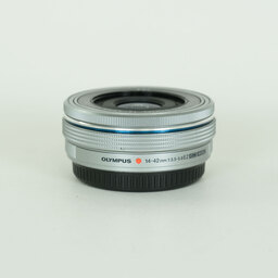 OLYMPUS M.ZUIKO DIGITAL ED 14-42mm F3.5-5.6 EZ シルバー OLYMPUS M.ZUIKO DIGITAL ED 14-42mm F3.5-5.6 EZ シルバー