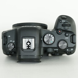 Canon EOS R6 Canon EOS R6