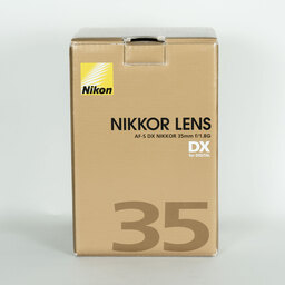 Nikon AF-S DX NIKKOR 35mm f/1.8G Nikon AF-S DX NIKKOR 35mm f/1.8G