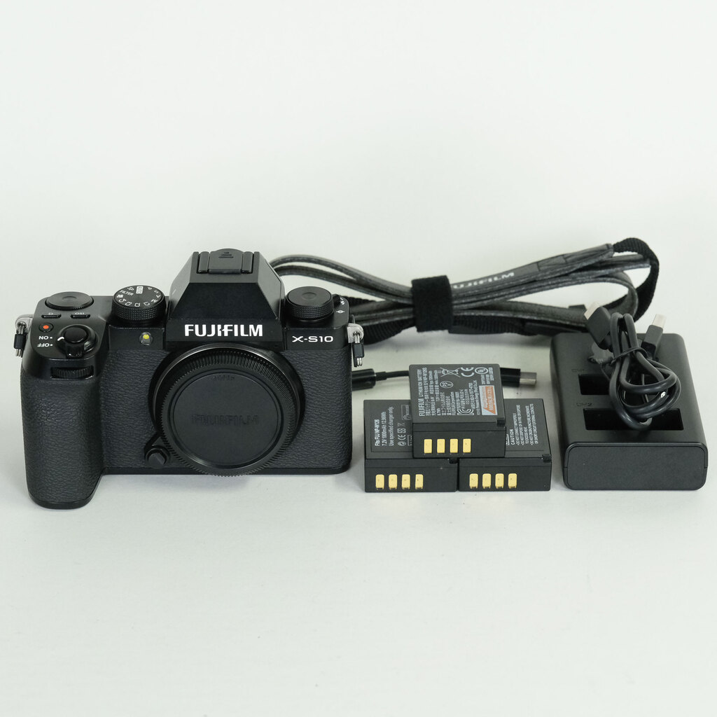 FUJIFILM X-S10 FUJIFILM X-S10