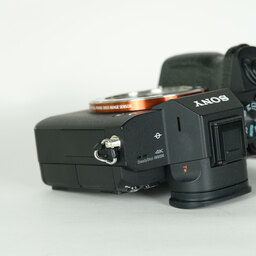 SONY α7 III(ILCE-7M3) SONY α7 III(ILCE-7M3)
