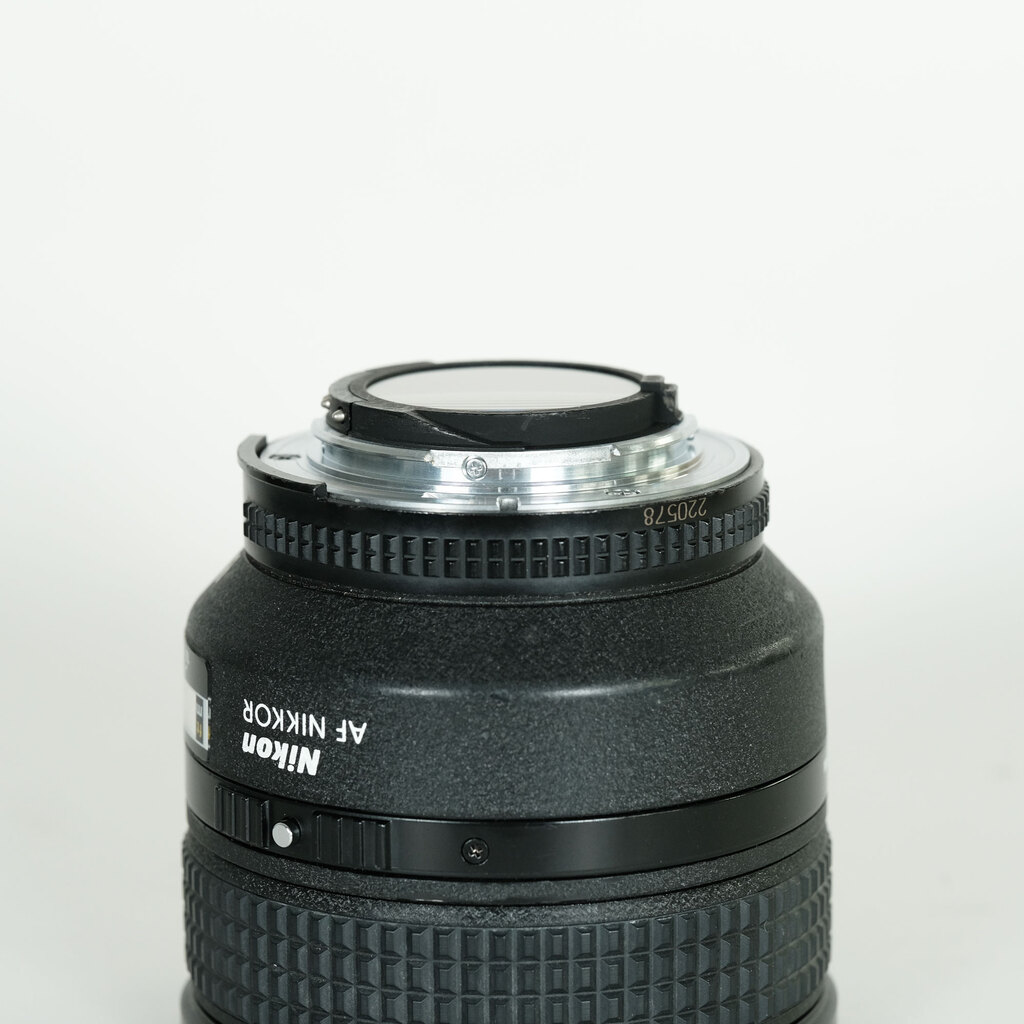 Nikon Ai AF Nikkor 85mm F1.4D IF