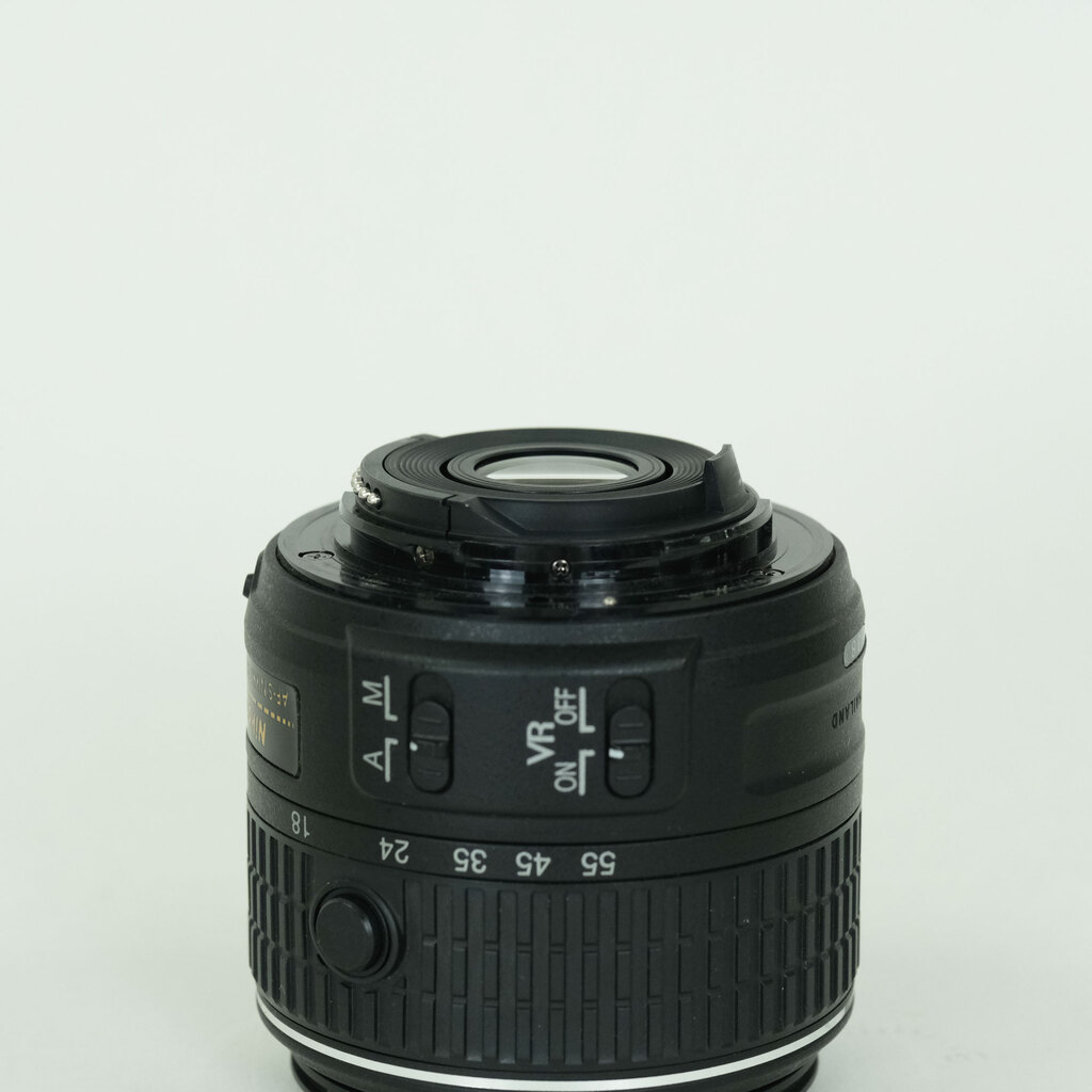 Nikon AF-S DX NIKKOR 18-55mm f3.5-5.6G VR II