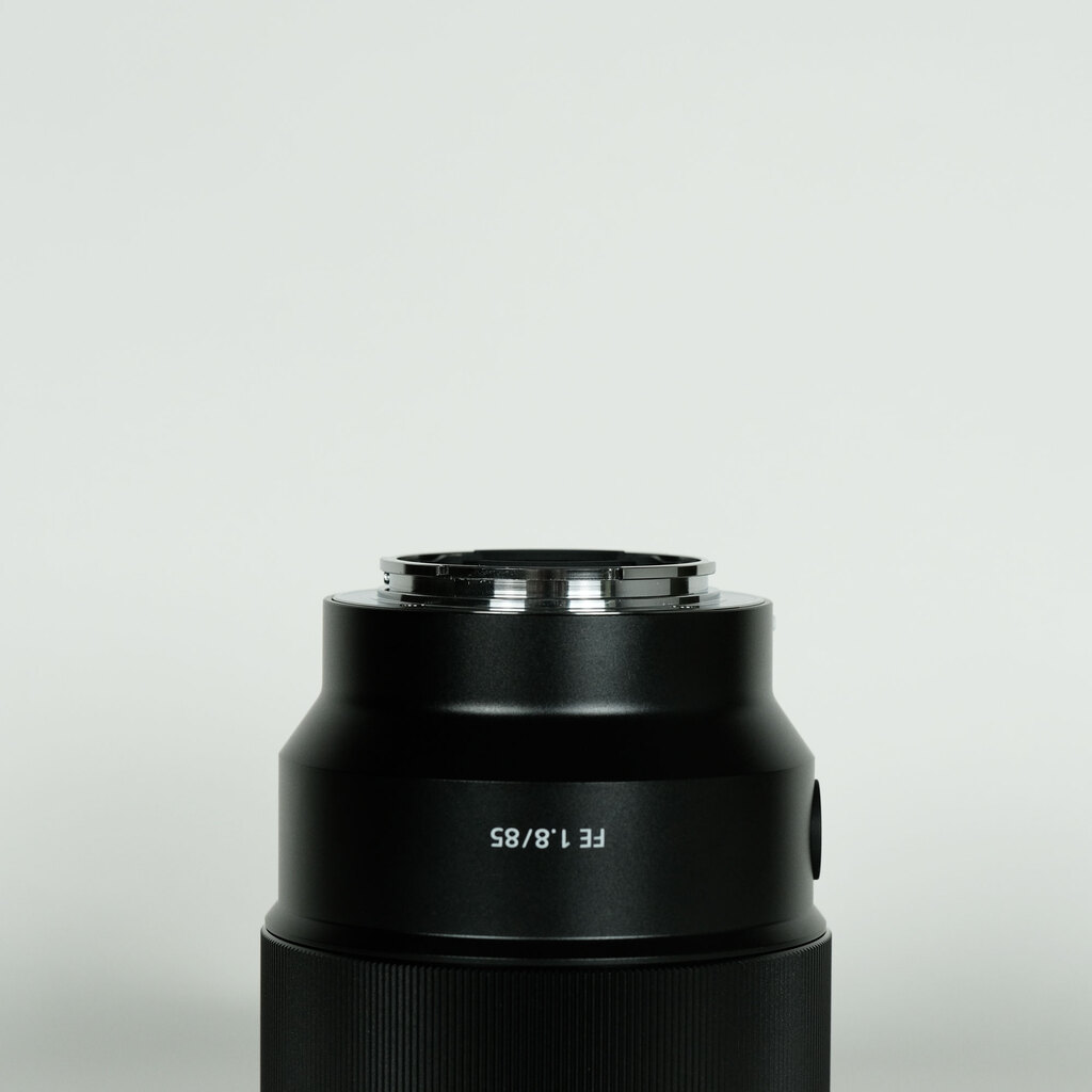 SONY FE 85mm F1.8 SEL85F18
