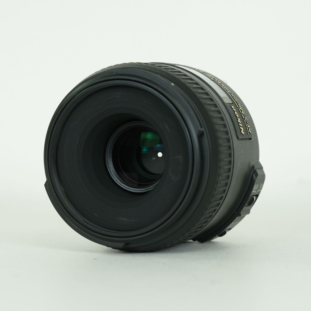 Nikon AF-S DX Micro NIKKOR 40mm f/2.8G