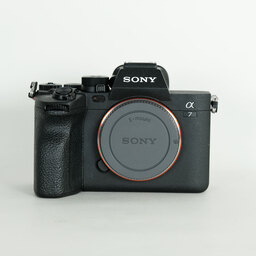 SONY α7 IV(ILCE-7M4) SONY α7 IV(ILCE-7M4)