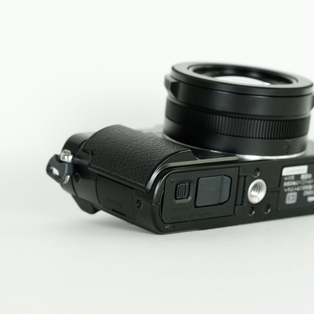 Panasonic LUMIX DC-LX100M2 Panasonic LUMIX DC-LX100M2