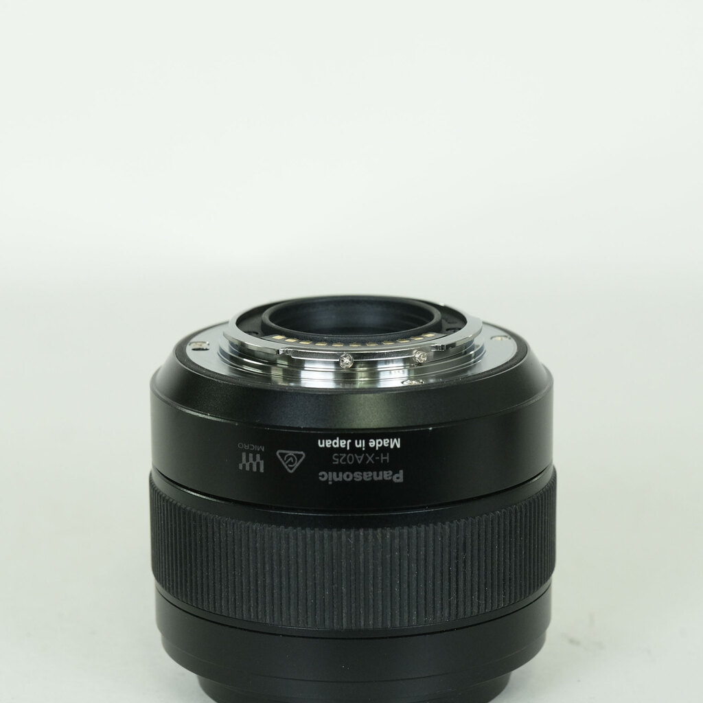 Panasonic LEICA DG SUMMILUX 25mm/F1.4 II ASPH. Panasonic LEICA DG SUMMILUX 25mm/F1.4 II ASPH.