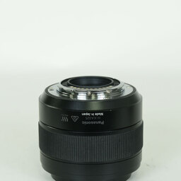 Panasonic LEICA DG SUMMILUX 25mm/F1.4 II ASPH. Panasonic LEICA DG SUMMILUX 25mm/F1.4 II ASPH.
