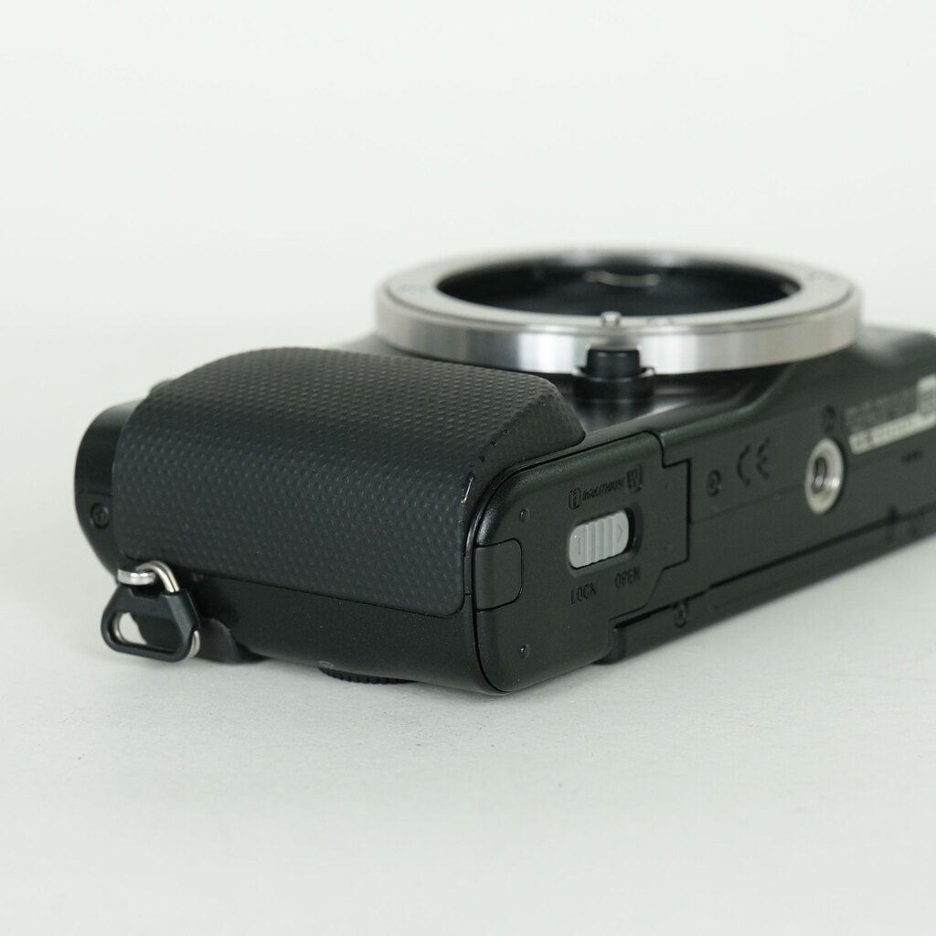 SONY α NEX-3N ボディ ブラックの出品 | ONE SCENE（ワンシーン）