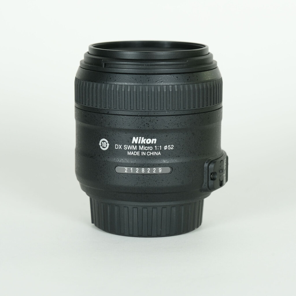 Nikon AF-S DX Micro NIKKOR 40mm f/2.8G
