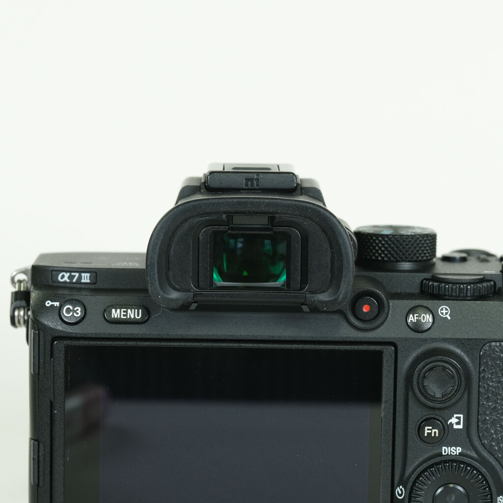 SONY α7 III(ILCE-7M3) SONY α7 III(ILCE-7M3)