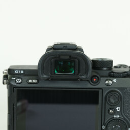 SONY α7 III(ILCE-7M3) SONY α7 III(ILCE-7M3)