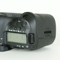 Canon EOS 5D Mark IV