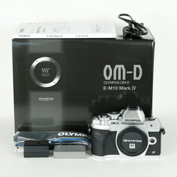 OLYMPUS OM-D E-M10 Mark IV