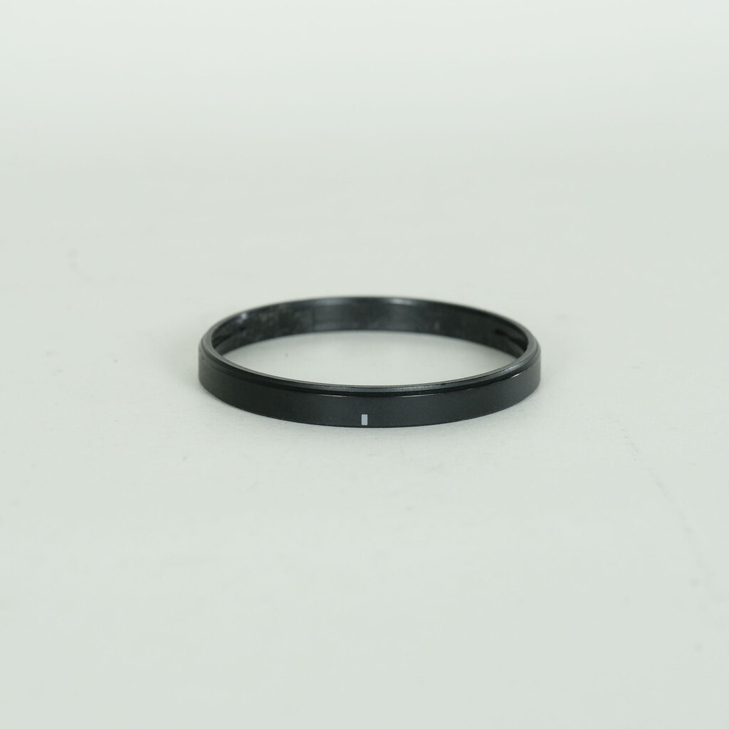 OLYMPUS M.ZUIKO DIGITAL 25mm F1.8 OLYMPUS M.ZUIKO DIGITAL 25mm F1.8