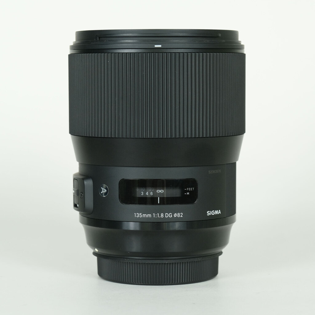 135mm F1.8 DG HSM [キヤノン用] 中古価格比較 - 価格.com