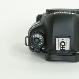 Canon EOS 5D Mark IV Canon EOS 5D Mark IV