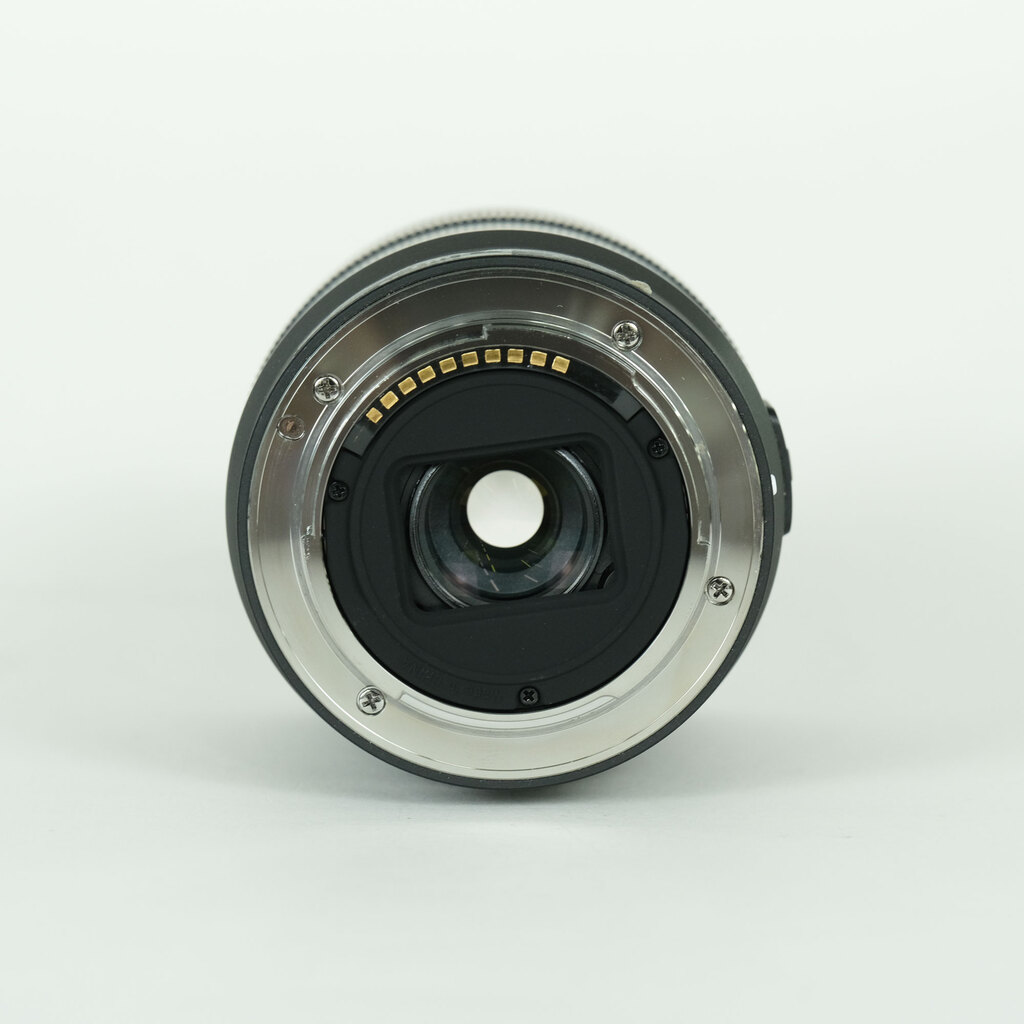 SONY E 18-135mm F3.5-5.6 OSS SEL18135の出品 | ONE SCENE（ワンシーン）