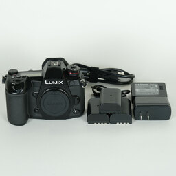 Panasonic LUMIX DC-G9 PRO