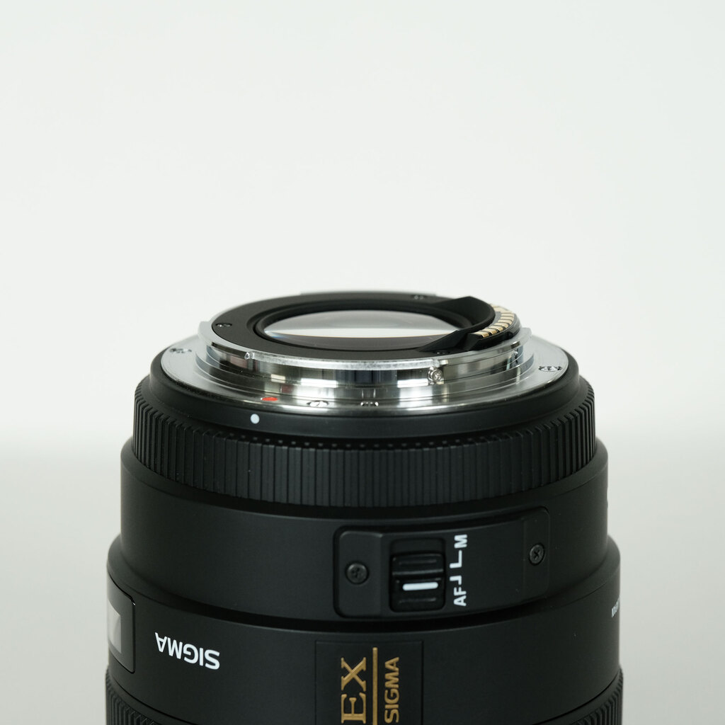 SIGMA 85mm F1.4 EX DG HSM [キヤノンEF用]