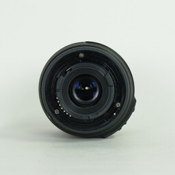 Nikon AF-S DX NIKKOR 18-55mm F3.5-5.6 G VR Nikon AF-S DX NIKKOR 18-55mm F3.5-5.6 G VR