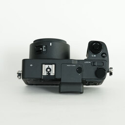 SIGMA sd Quattro & Art 30mm F1.4 DC HSM レンズキット