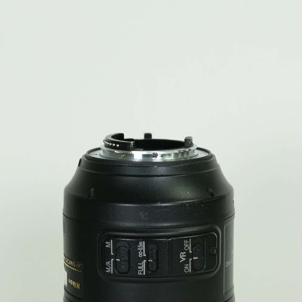 Nikon AF-S VR Micro-Nikkor 105mm f/2.8G IF-ED