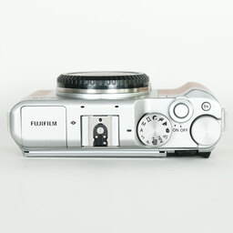 FUJIFILM X-A5 ボディ ブラウン
