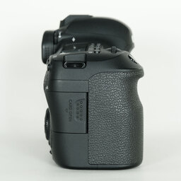 Canon EOS 6D Mark II