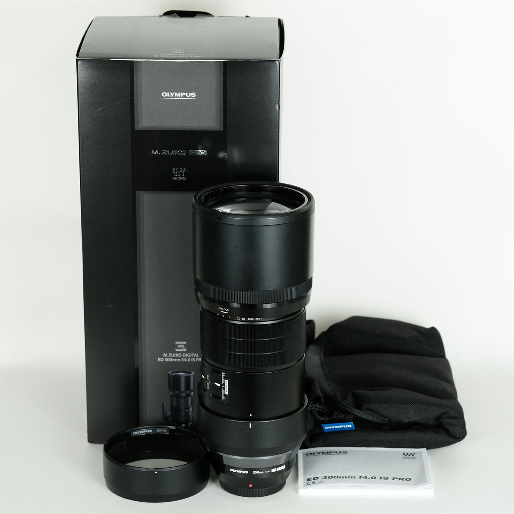 OLYMPUS M.ZUIKO DIGITAL ED 300mm F4.0 IS PRO