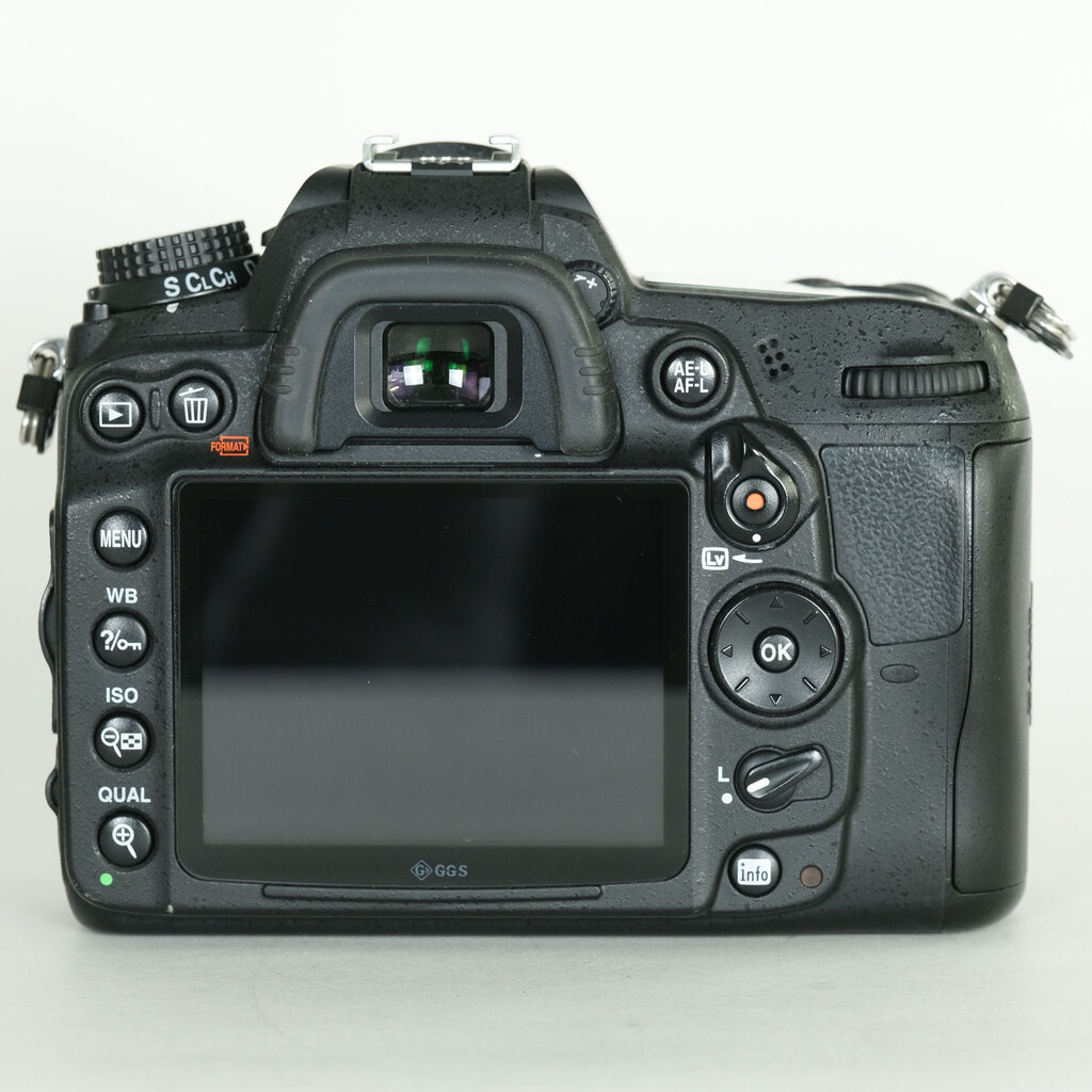 Nikon D7000