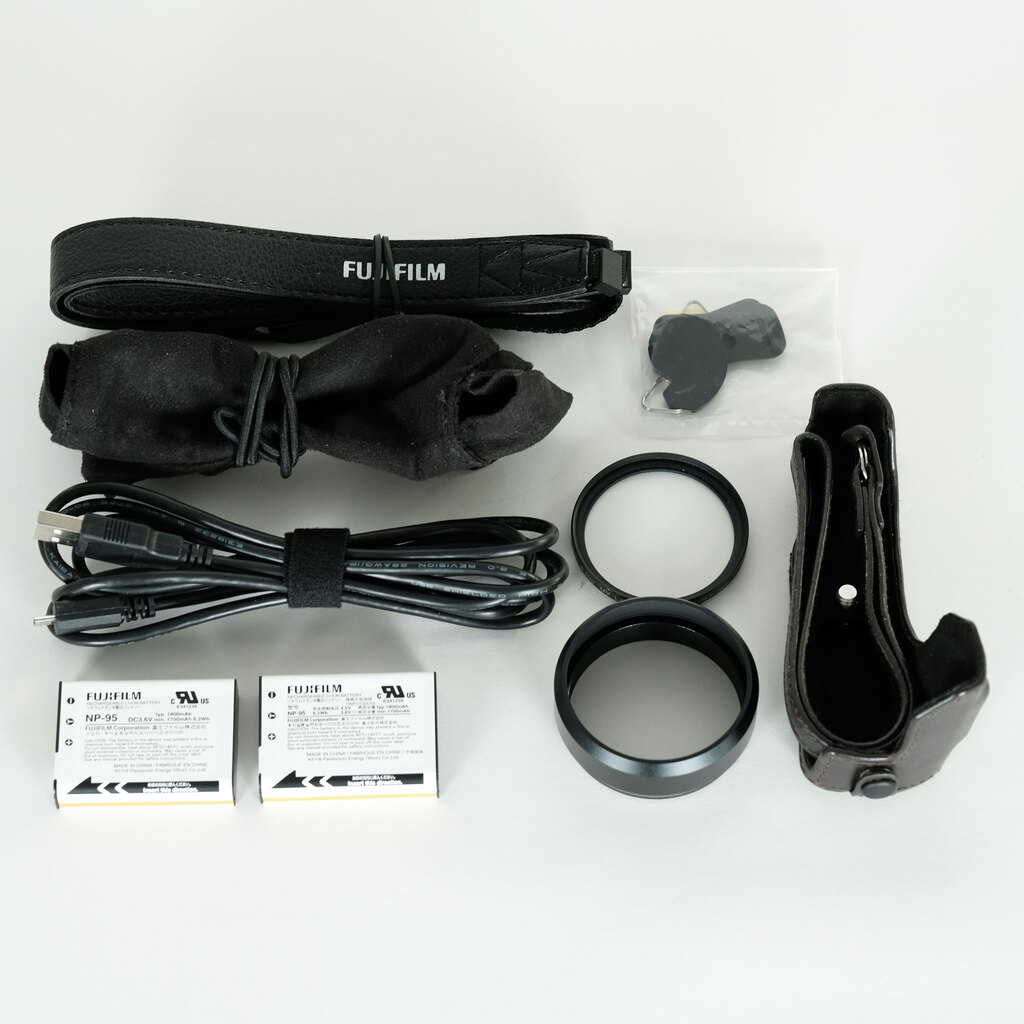 FUJIFILM X70 ブラック