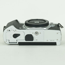 OLYMPUS OM-D E-M5 Mark III