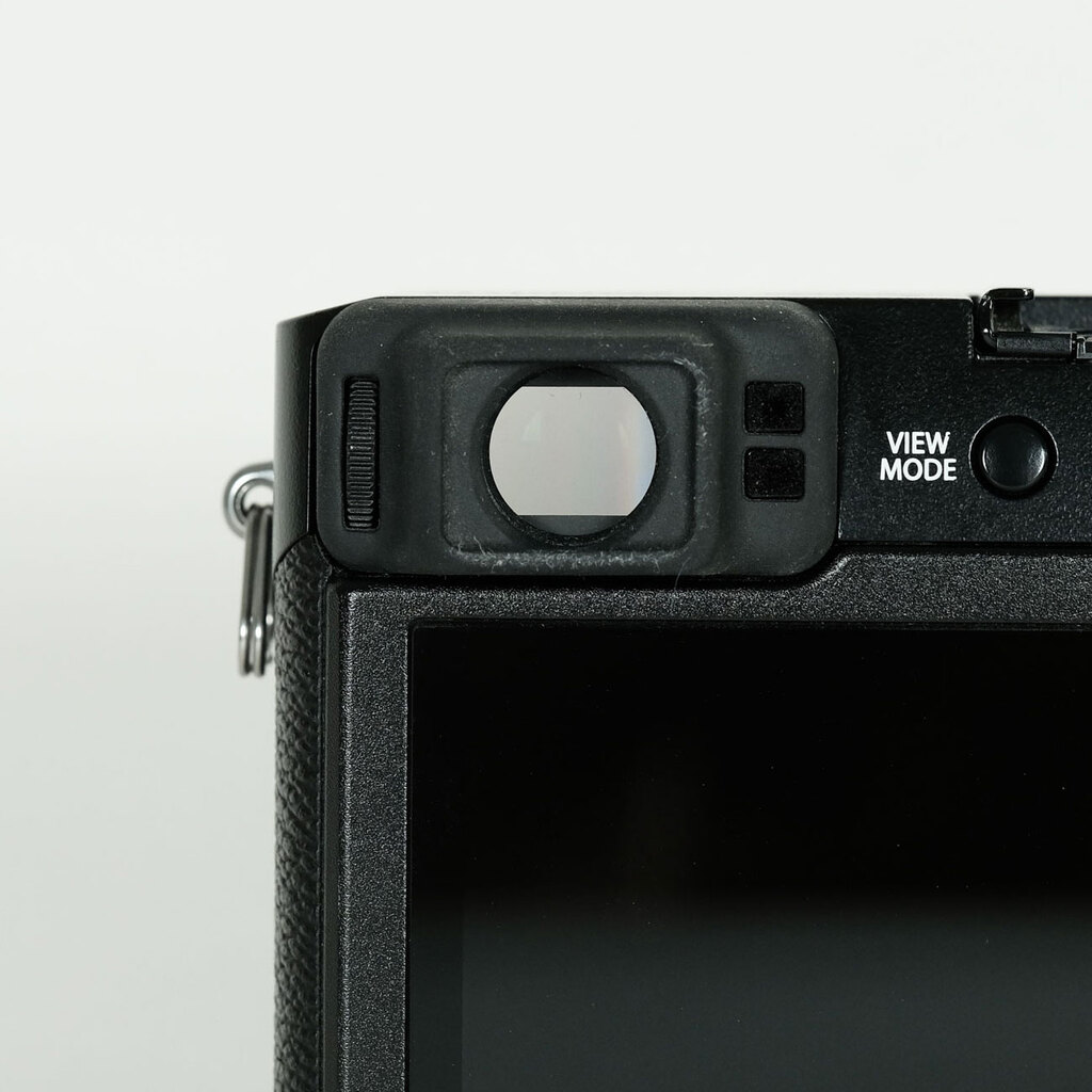 FUJIFILM X100F ブラック