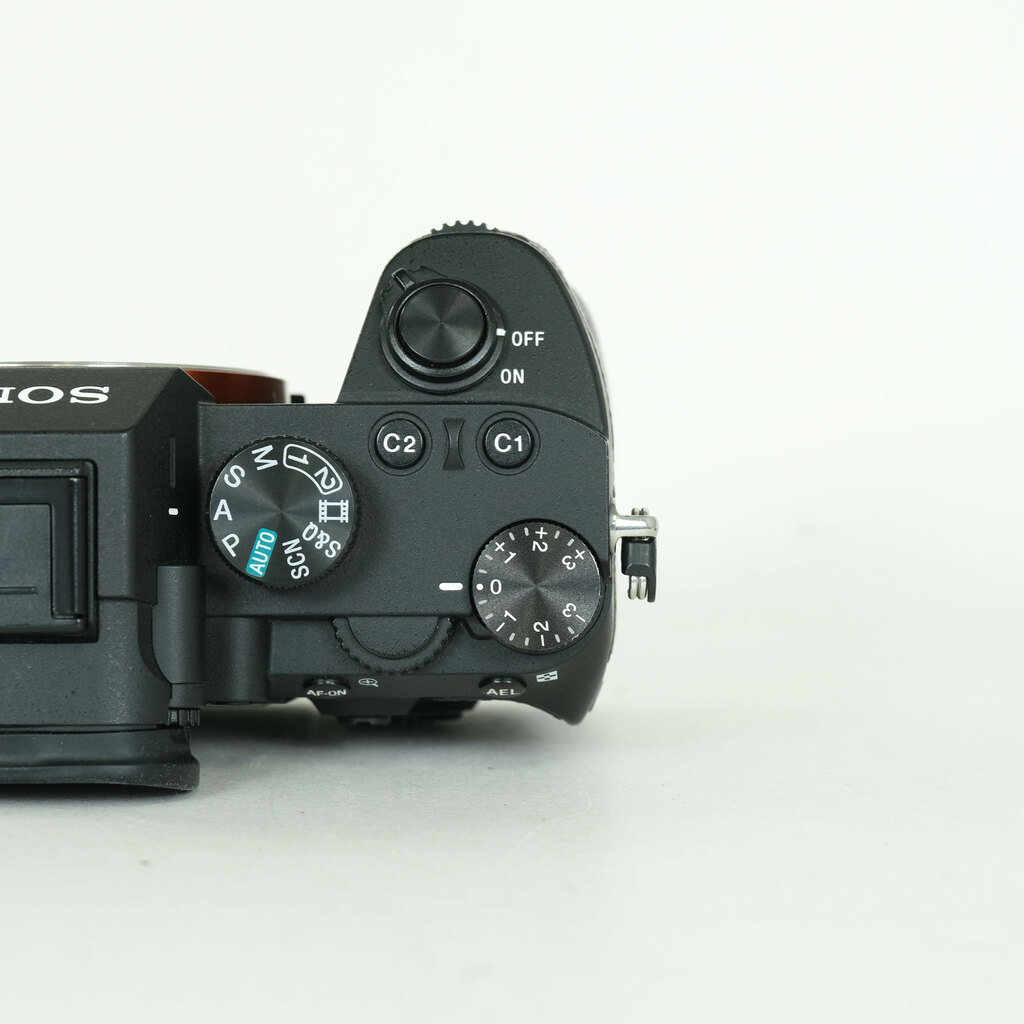 SONY α7 III(ILCE-7M3) SONY α7 III(ILCE-7M3)