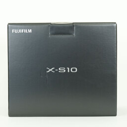 FUJIFILM X-S10