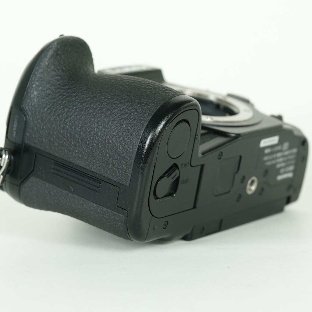 Panasonic LUMIX DC-G9 PROの出品 | ONE SCENE（ワンシーン）