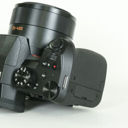 Panasonic LUMIX DC-FZ1000M2