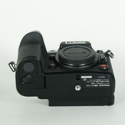 Panasonic LUMIX DC-GH6 Panasonic LUMIX DC-GH6