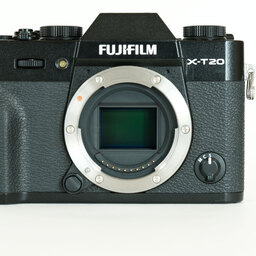 FUJIFILM X-T20