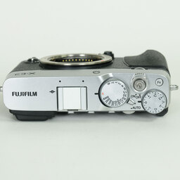FUJIFILM X-E3