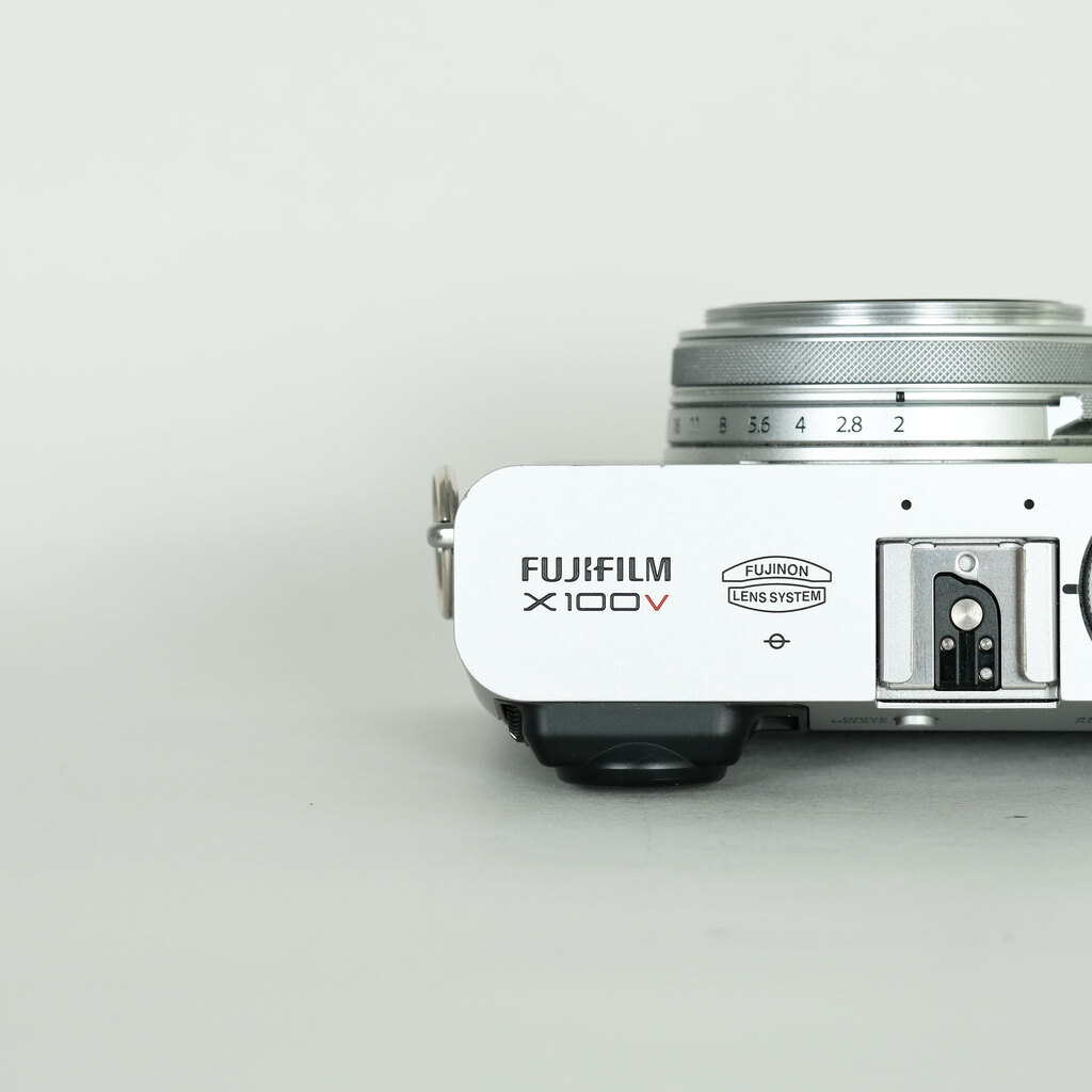 FUJIFILM X100V シルバー