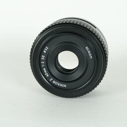 Nikon NIKKOR Z 40mm f/2 Nikon NIKKOR Z 40mm f/2