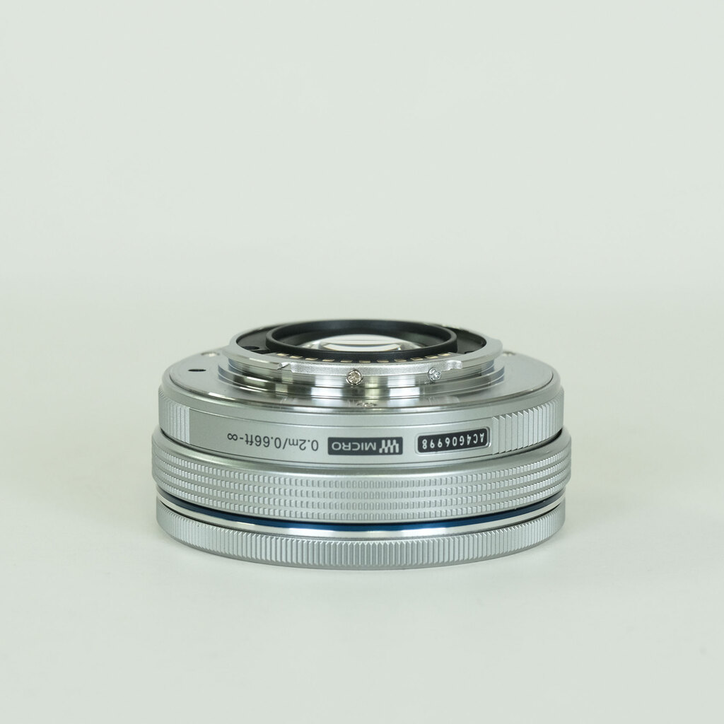 OLYMPUS M.ZUIKO DIGITAL ED 14-42mm F3.5-5.6 EZ シルバー