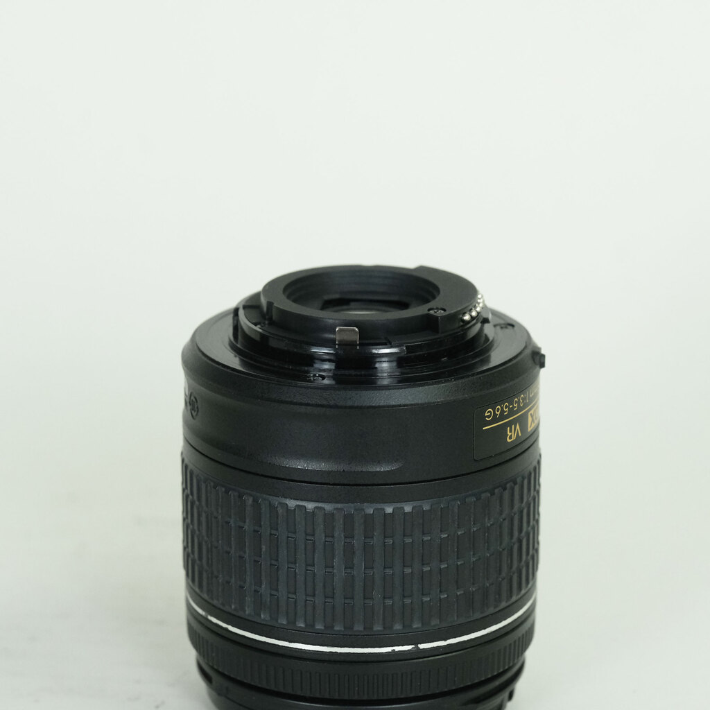 Nikon AF-P DX NIKKOR 18-55mm F3.5-5.6G VR